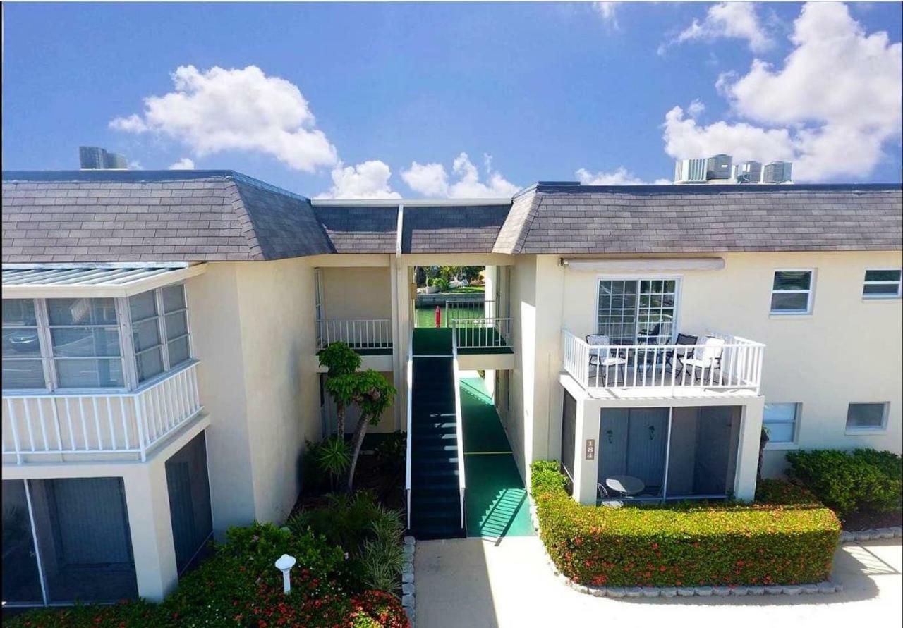 Where The Sun Meets The Water St. Pete Beach Exterior photo